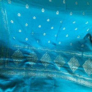 Beautiful evening stole/scarf in teal